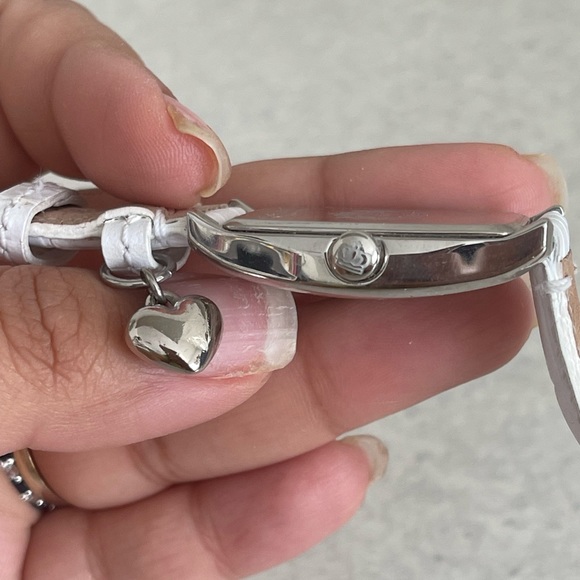 Juicy Couture White Watch with Puffed Heart Charm *Vintage* - Picture 7 of 8